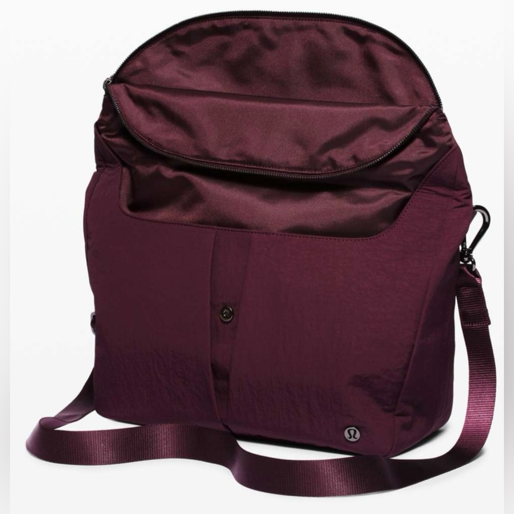 Lululemon All Night Festival Bag Large in color Cassis Vol 10L - Picture 9 of 15